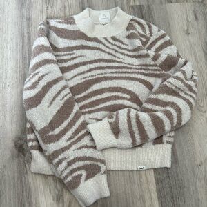 Abercrombie kids youth sweater size 9/10